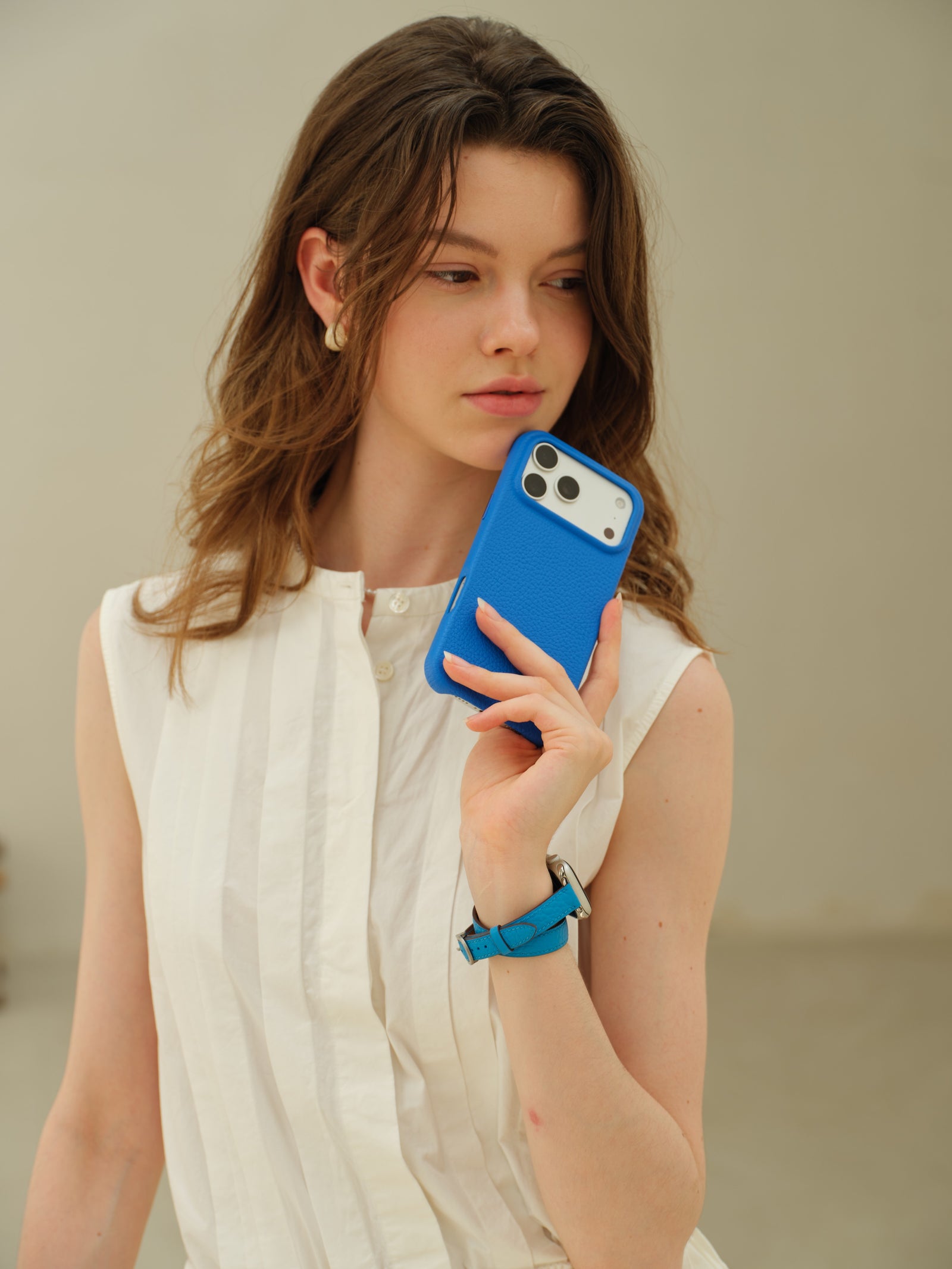 iPhone 17 Leather Case 6