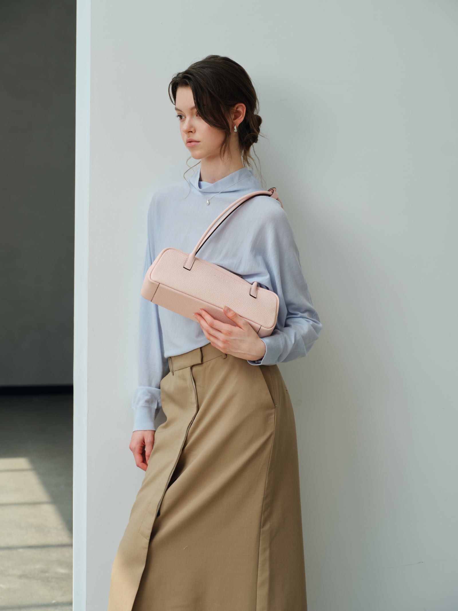 Pale pink leather JOCQUELINE shoulder bag