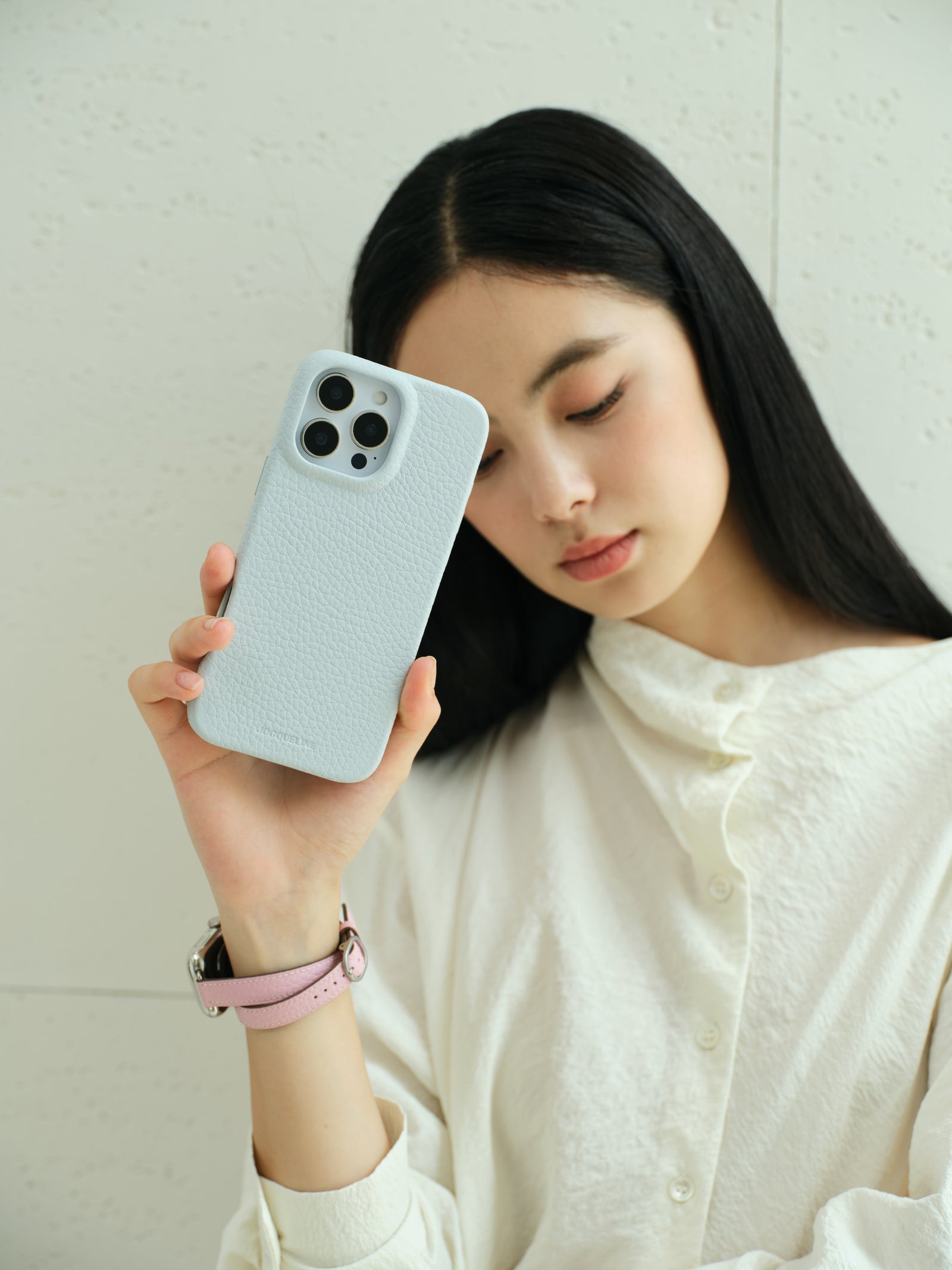 iPhone 16 Leather Case 1