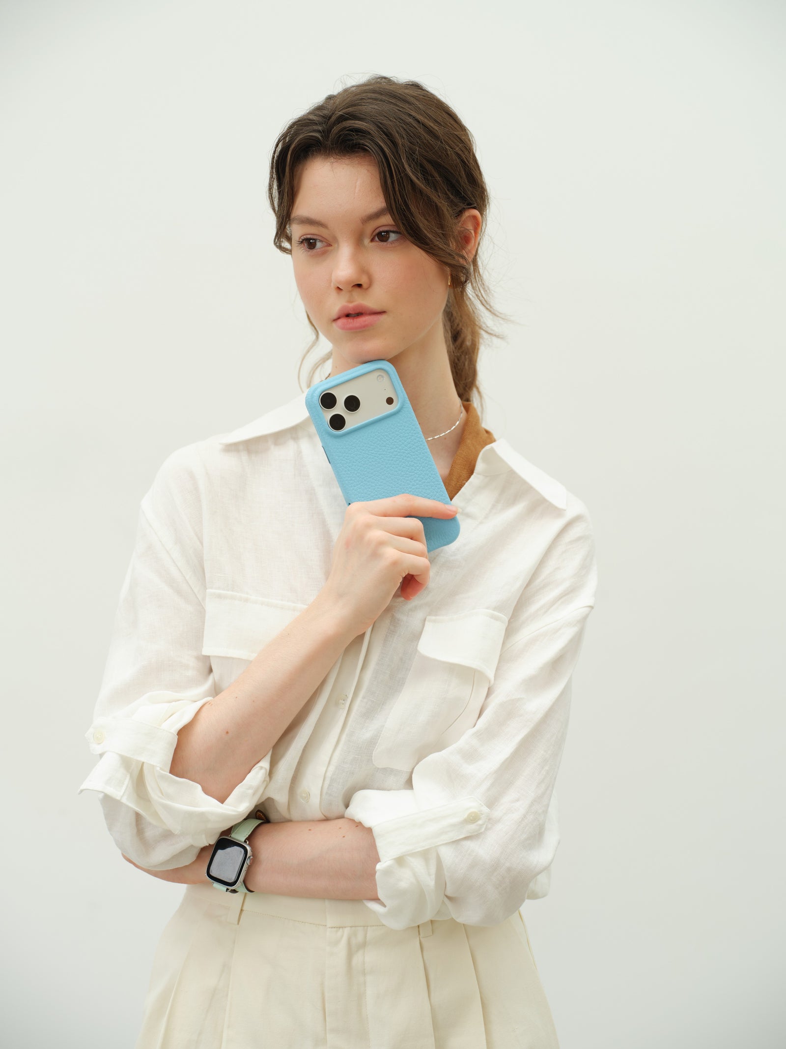 iPhone 18 Leather Case 2