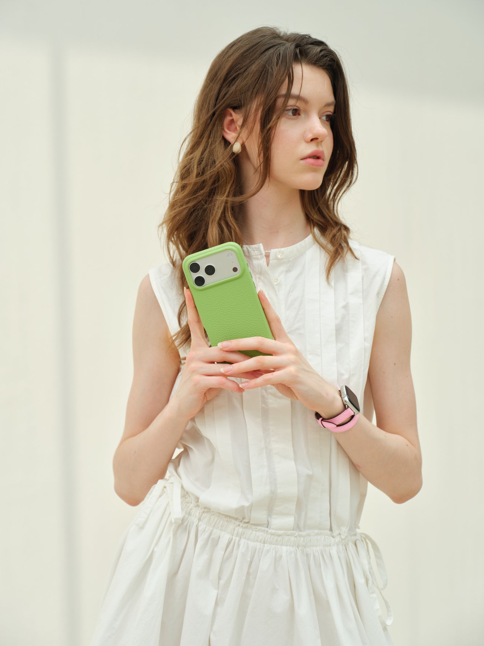 iPhone 18 Leather Case 4